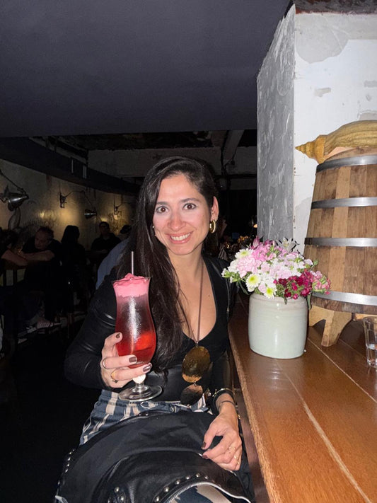 Dos tragos en BESTIAL FLY BAR